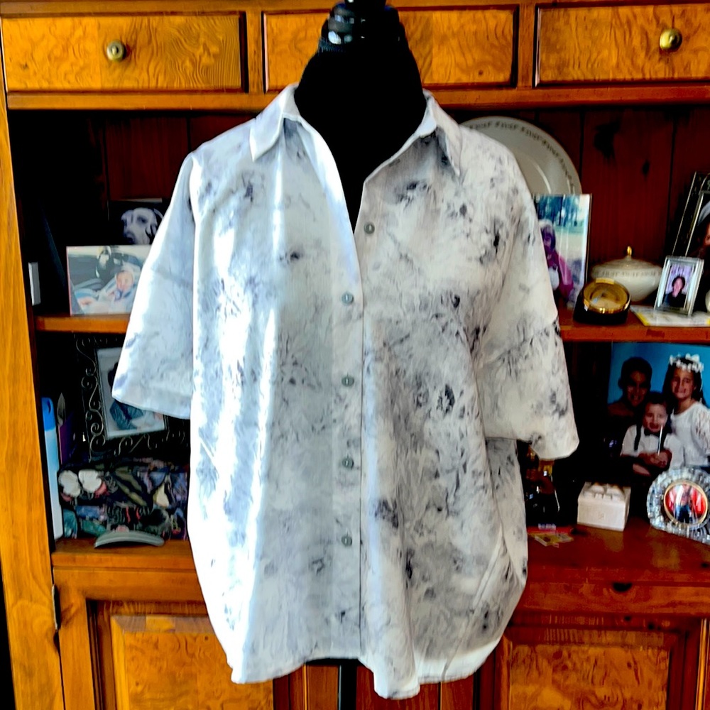 Lululemon Full Day Short Sleeve Button Down Print Shirt
